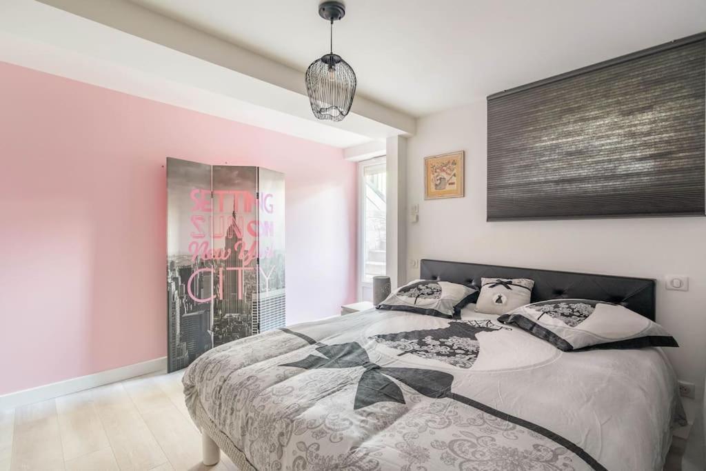Superbe Appartement Avec Parking Gratuit Lons-le-Saunier Ngoại thất bức ảnh